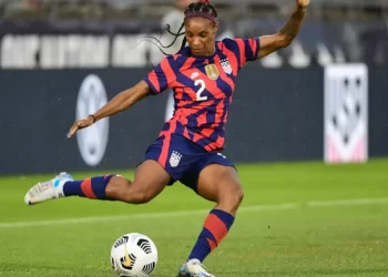 Crystal Dunn Looks Back on a Year of Professional and Personal Achievement