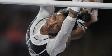 Simone Biles Returns with a Vengeance at the 2023 Core Hydration Classic