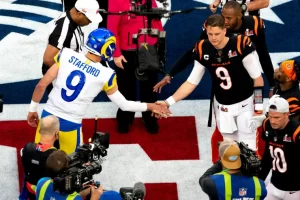 Feb 13, 2022; Inglewood, CA, USA; Los Angeles Rams quarterback Matthew Stafford (9) shakes the hand of Cincinnati Bengals quarterback Joe Burrow (9) after Cincinnati Bengals won the coin toss during Super Bowl 56, Sunday, Feb. 13, 2022, at SoFi Stadium in Inglewood, Calif. Los Angeles Rams defeated Cincinnati Bengals 23-20. Mandatory Credit: Albert Cesare-USA TODAY Sports