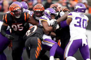 The Bengals are counting on the development of defensive tackle Zach Carter going forward.© Kareem Elgazzar/The Enquirer