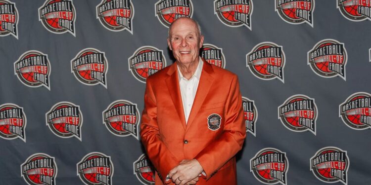 Bo Ryan Enshrined in Naismith Basketball Hall of Fame
